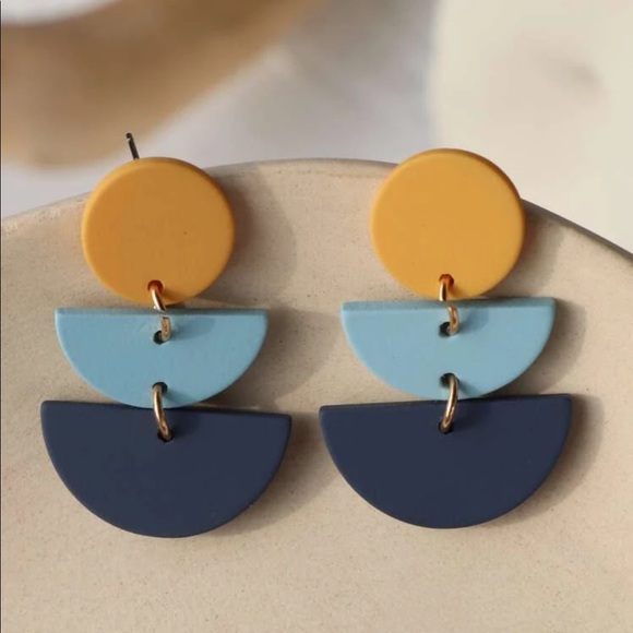 Fashion Jewelry Jewelry - Yellow and Blue Dangling Stud